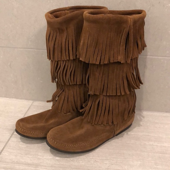 Minnetonka Shoes - Minnetonka fringe boots.